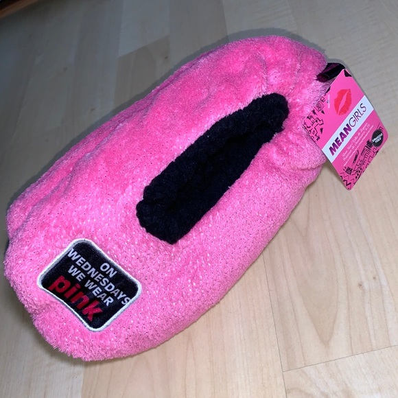 MEAN GIRLS Snuggle Toes Slippers - Picture 2 of 7